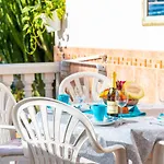 Sunny Oasis Getaway Apartmán