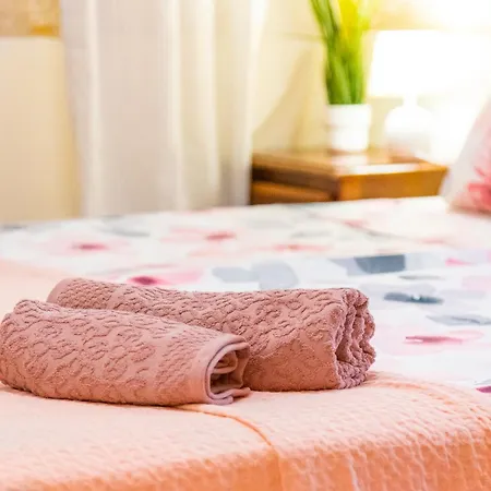 Sunny Oasis Getaway Daire